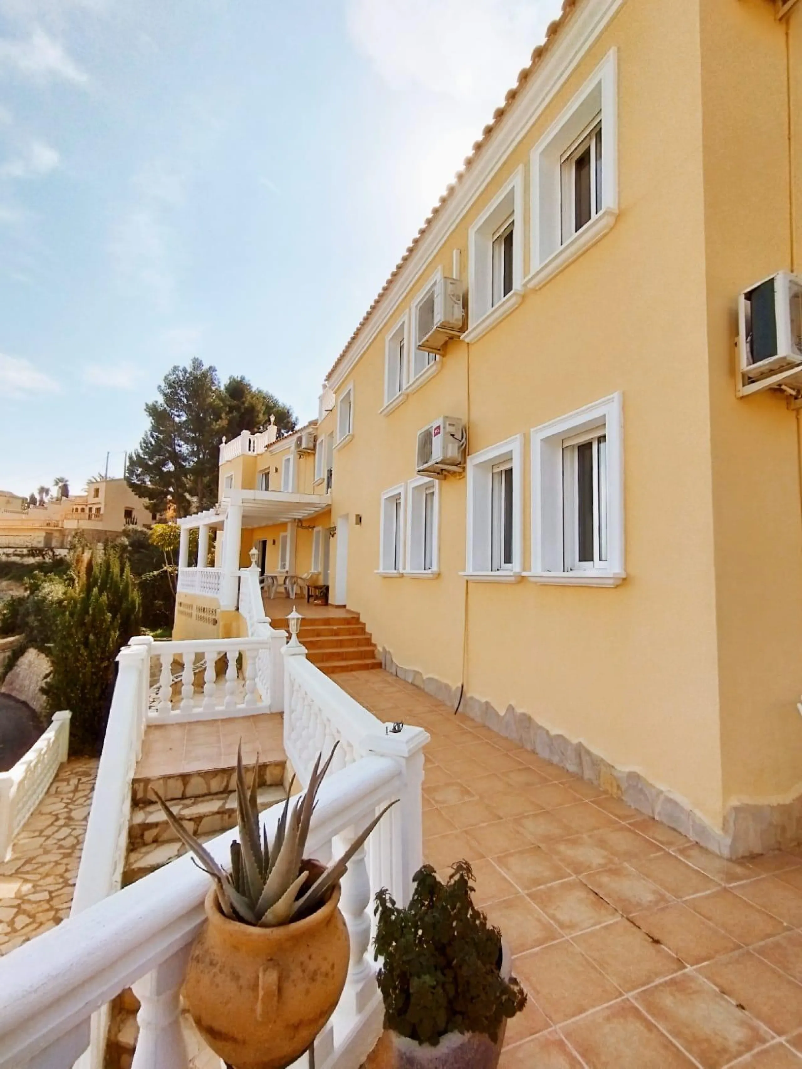 Exclusive villa in Calpe with panoramic views 🌅 and great investment opportunity 💼