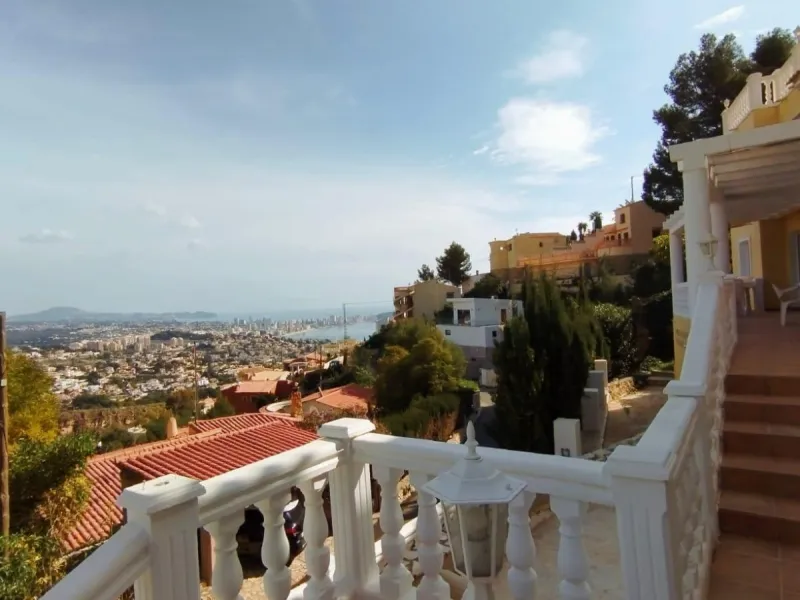 Exclusive villa in Calpe with panoramic views 🌅 and great investment opportunity 💼