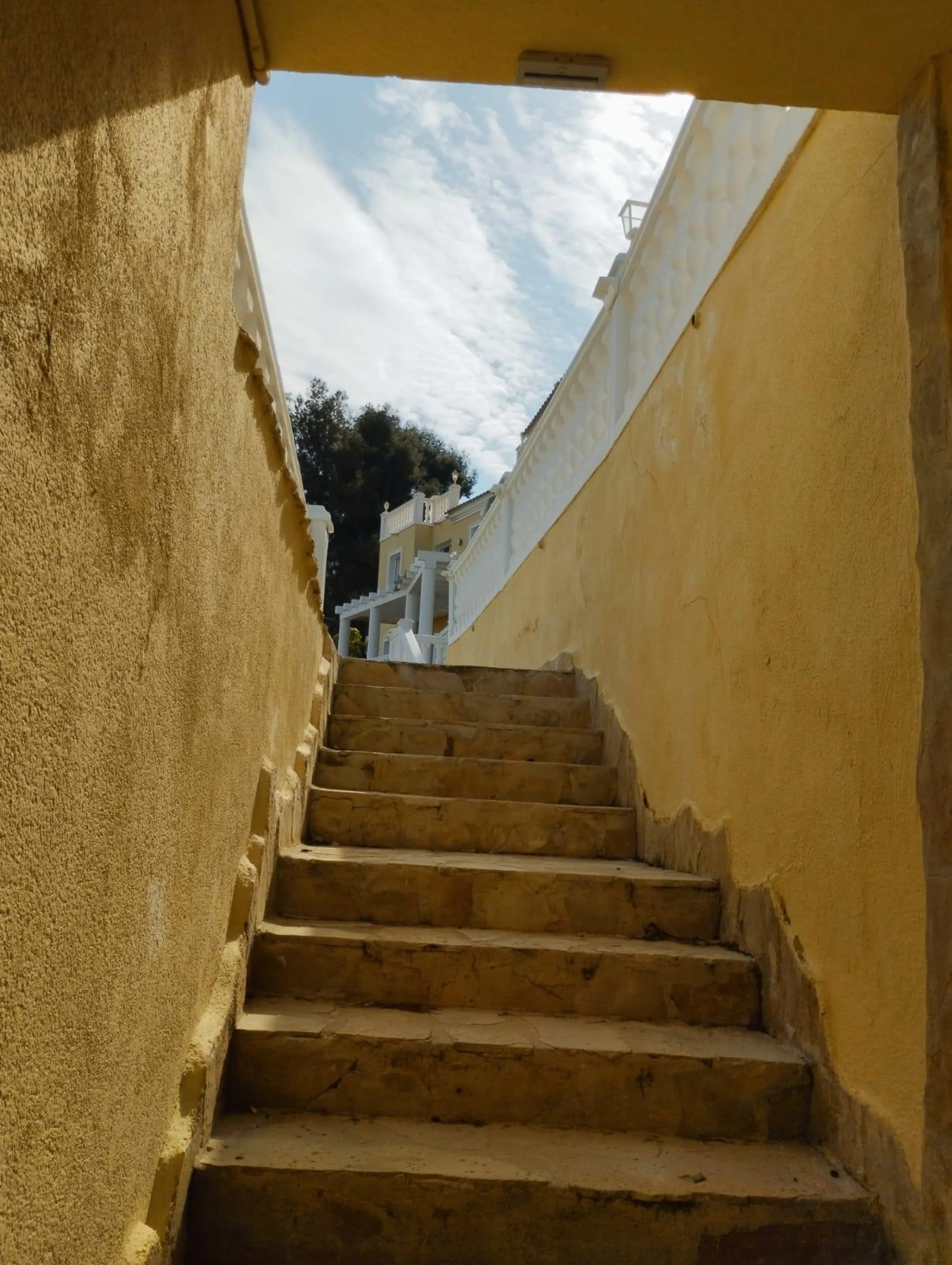 Exclusive villa in Calpe with panoramic views 🌅 and great investment opportunity 💼
