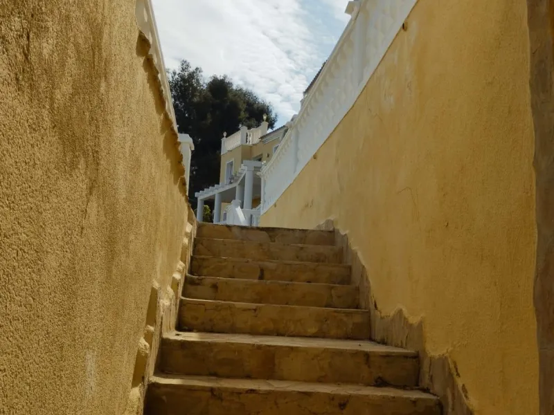 Exclusive villa in Calpe with panoramic views 🌅 and great investment opportunity 💼
