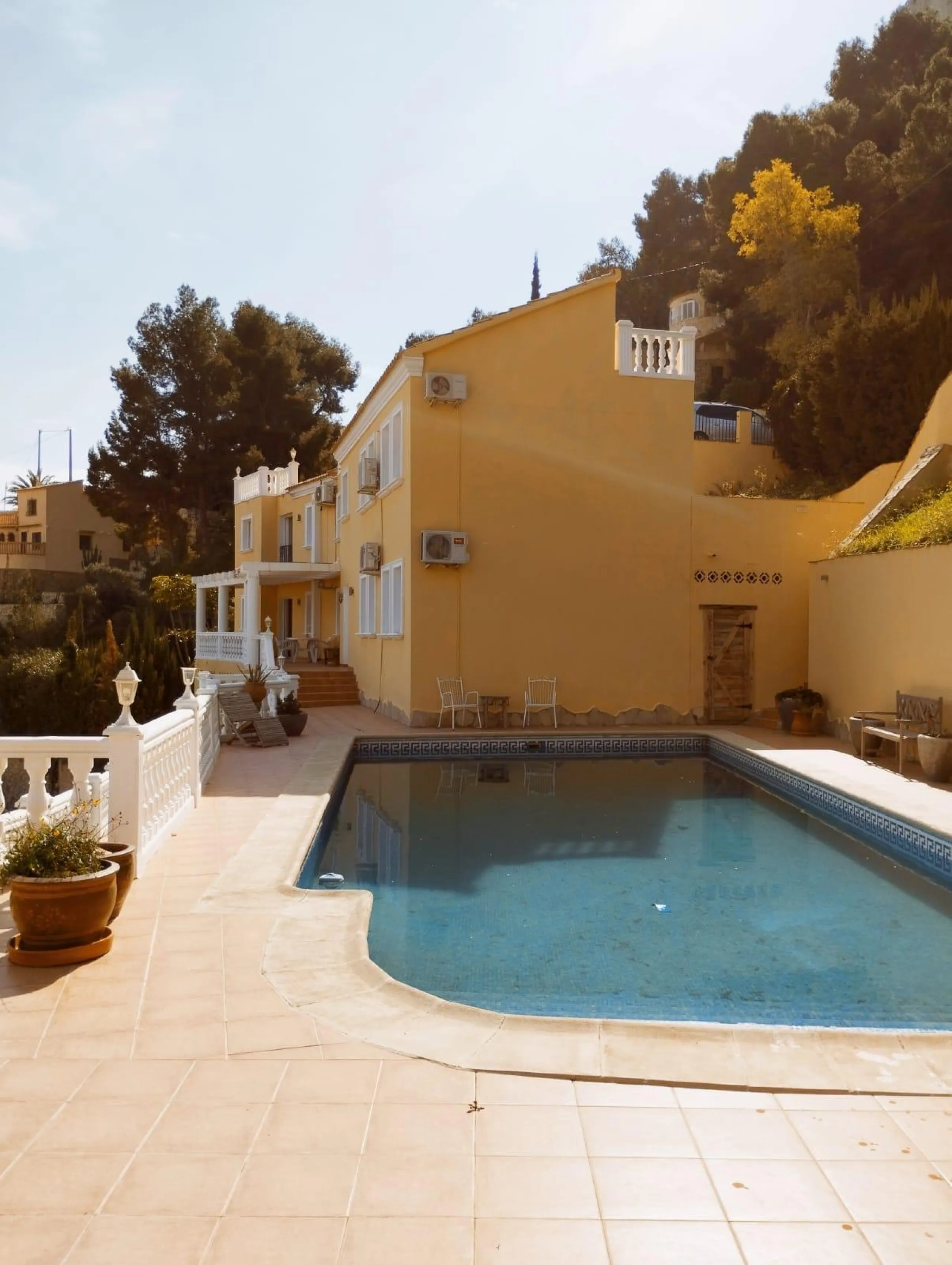 Exclusive villa in Calpe with panoramic views 🌅 and great investment opportunity 💼