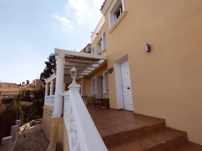 Exclusive villa in Calpe with panoramic views 🌅 and great investment opportunity 💼