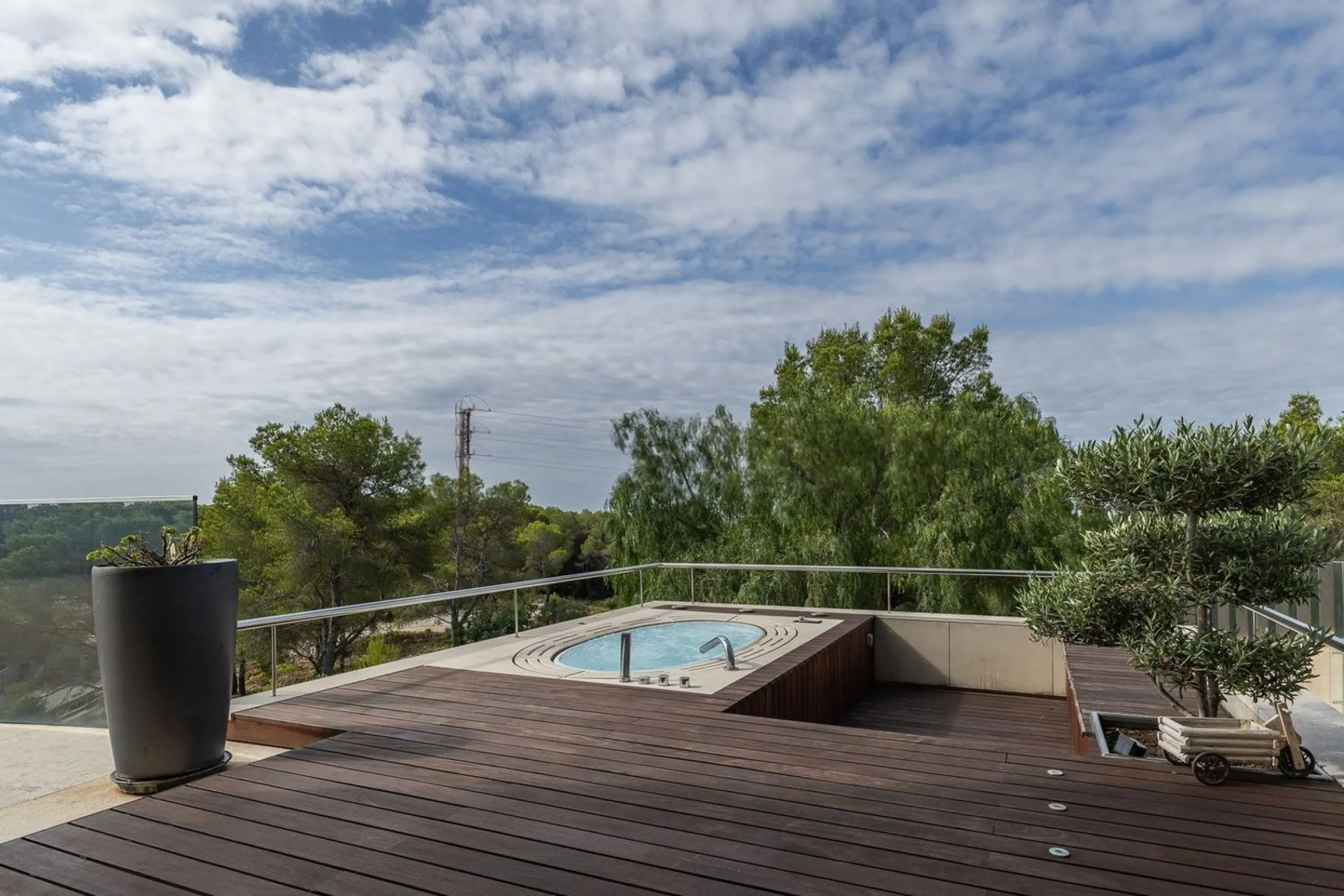 Luxury villa with sea and mountain views in Sitges