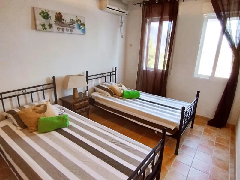 Exclusive villa in Calpe with panoramic views 🌅 and great investment opportunity 💼