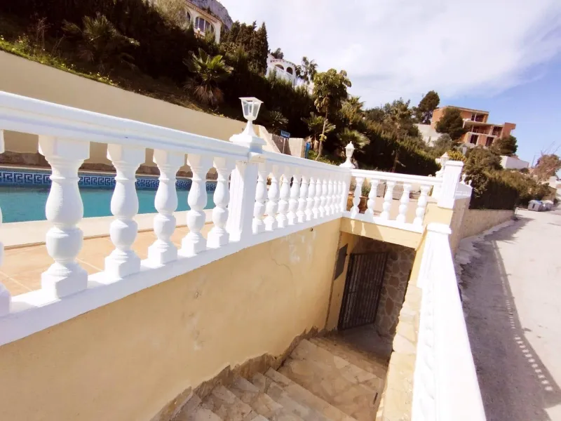 Exclusive villa in Calpe with panoramic views 🌅 and great investment opportunity 💼