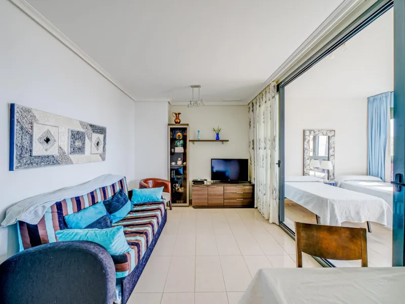 Bright apartment with amazing sea views