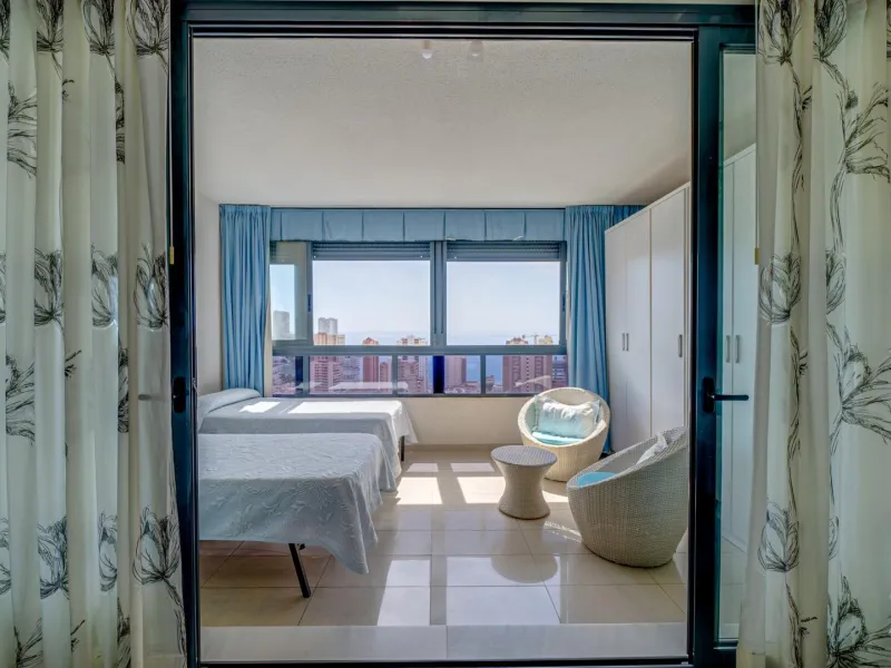 Bright apartment with amazing sea views