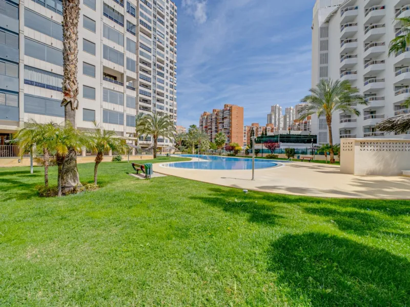 Bright apartment with amazing sea views