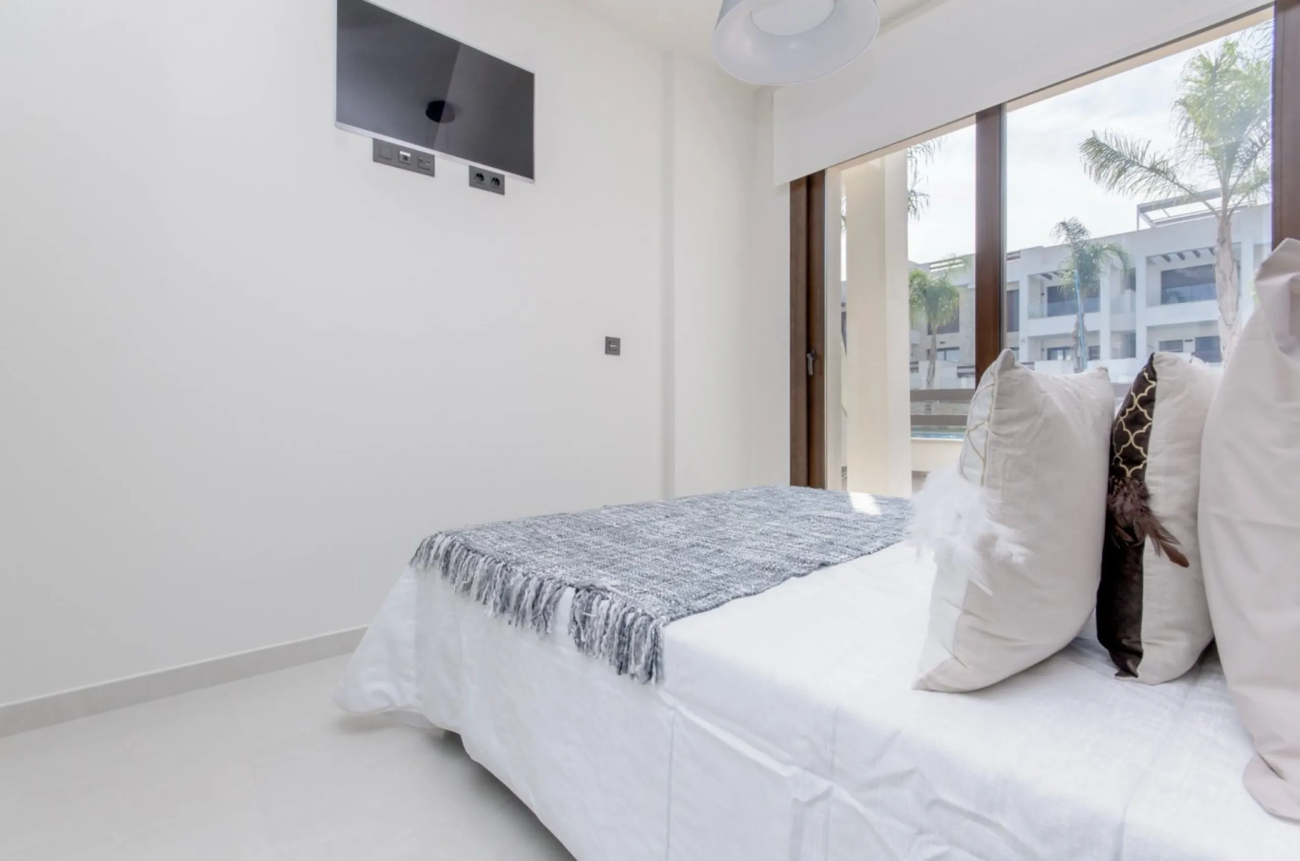 NEW BUILD RESIDENTIAL OF BUNGALOW APARTMENTS IN LOS BALCONES, TORREVIEJA