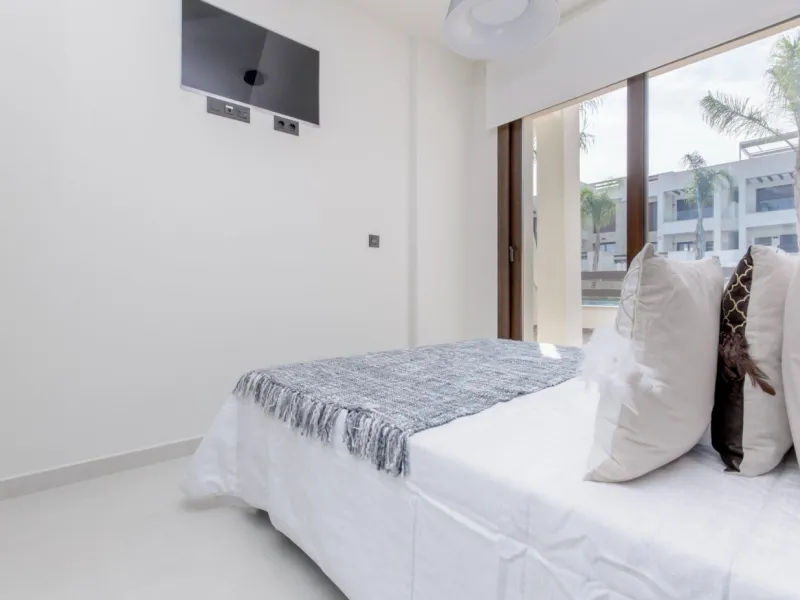 NEW BUILD RESIDENTIAL OF BUNGALOW APARTMENTS IN LOS BALCONES, TORREVIEJA