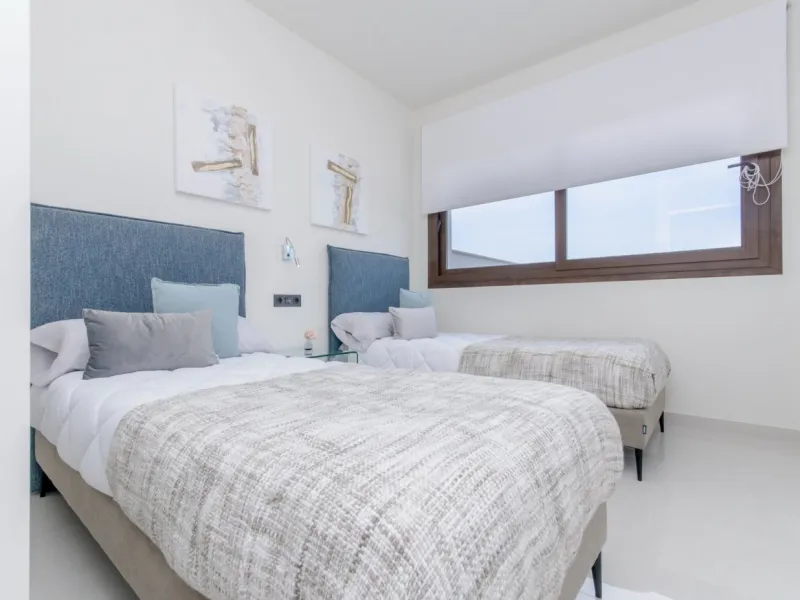 NEW BUILD RESIDENTIAL OF BUNGALOW APARTMENTS IN LOS BALCONES, TORREVIEJA