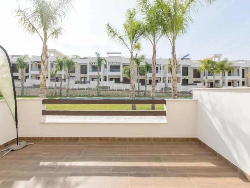 NEW BUILD RESIDENTIAL OF BUNGALOW APARTMENTS IN LOS BALCONES, TORREVIEJA