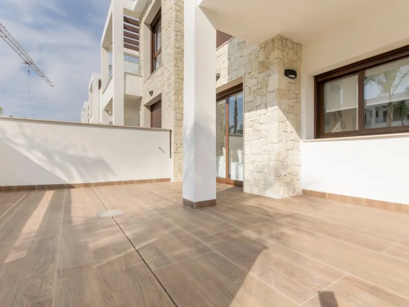 NEW BUILD RESIDENTIAL OF BUNGALOW APARTMENTS IN LOS BALCONES, TORREVIEJA