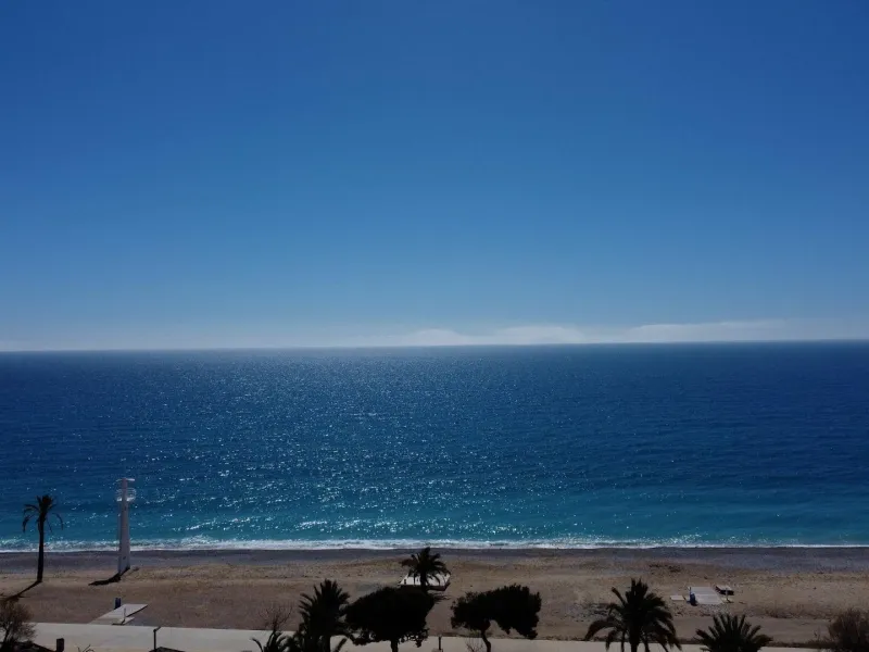 Magnifico apartamento frente el mar