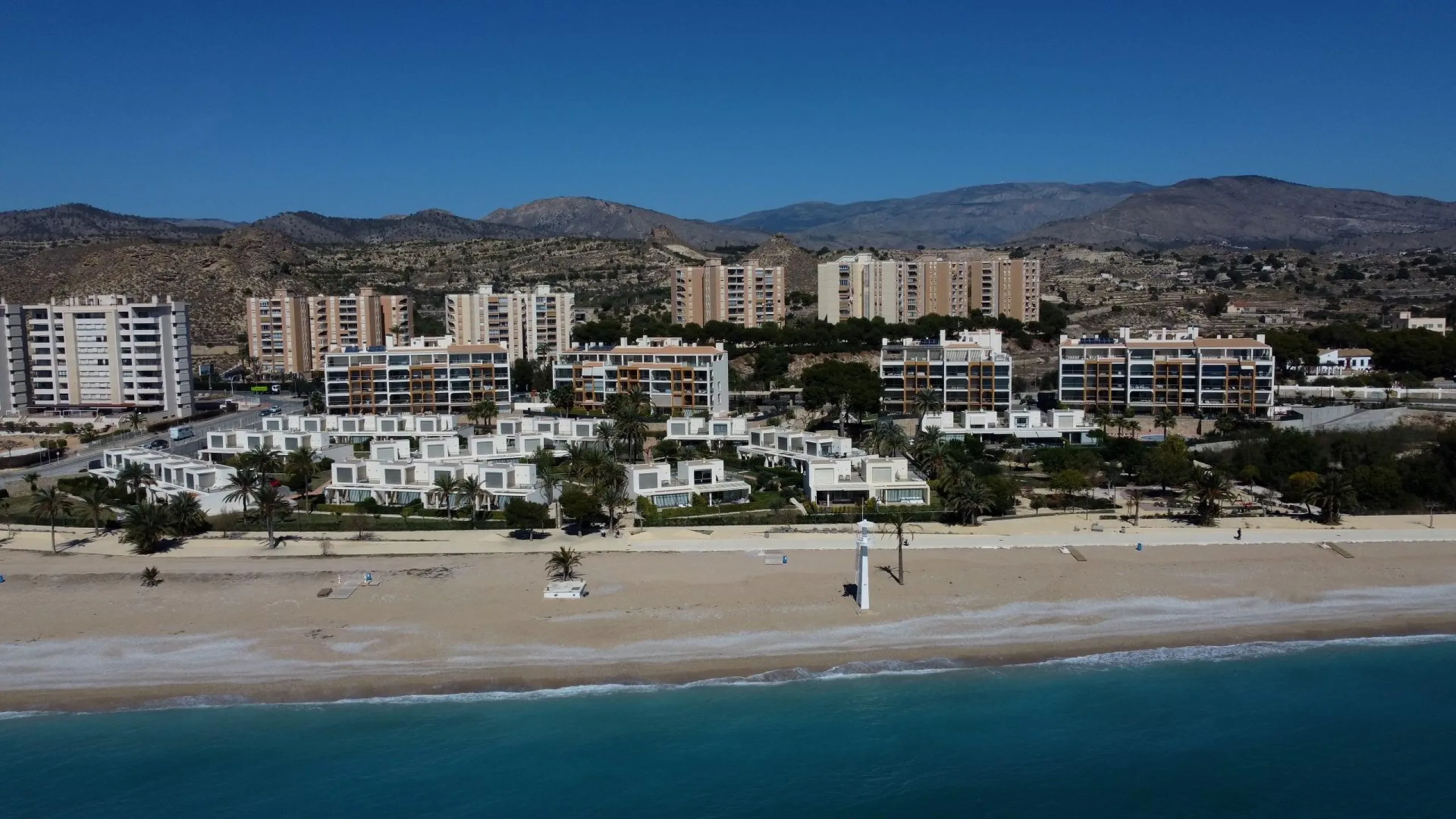 Magnifico apartamento frente el mar