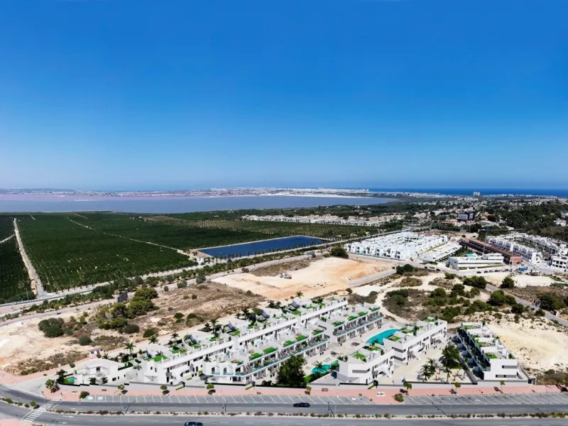 NEW BUILD RESIDENCIAL IN LOS BALCONES, TORREVIEJA