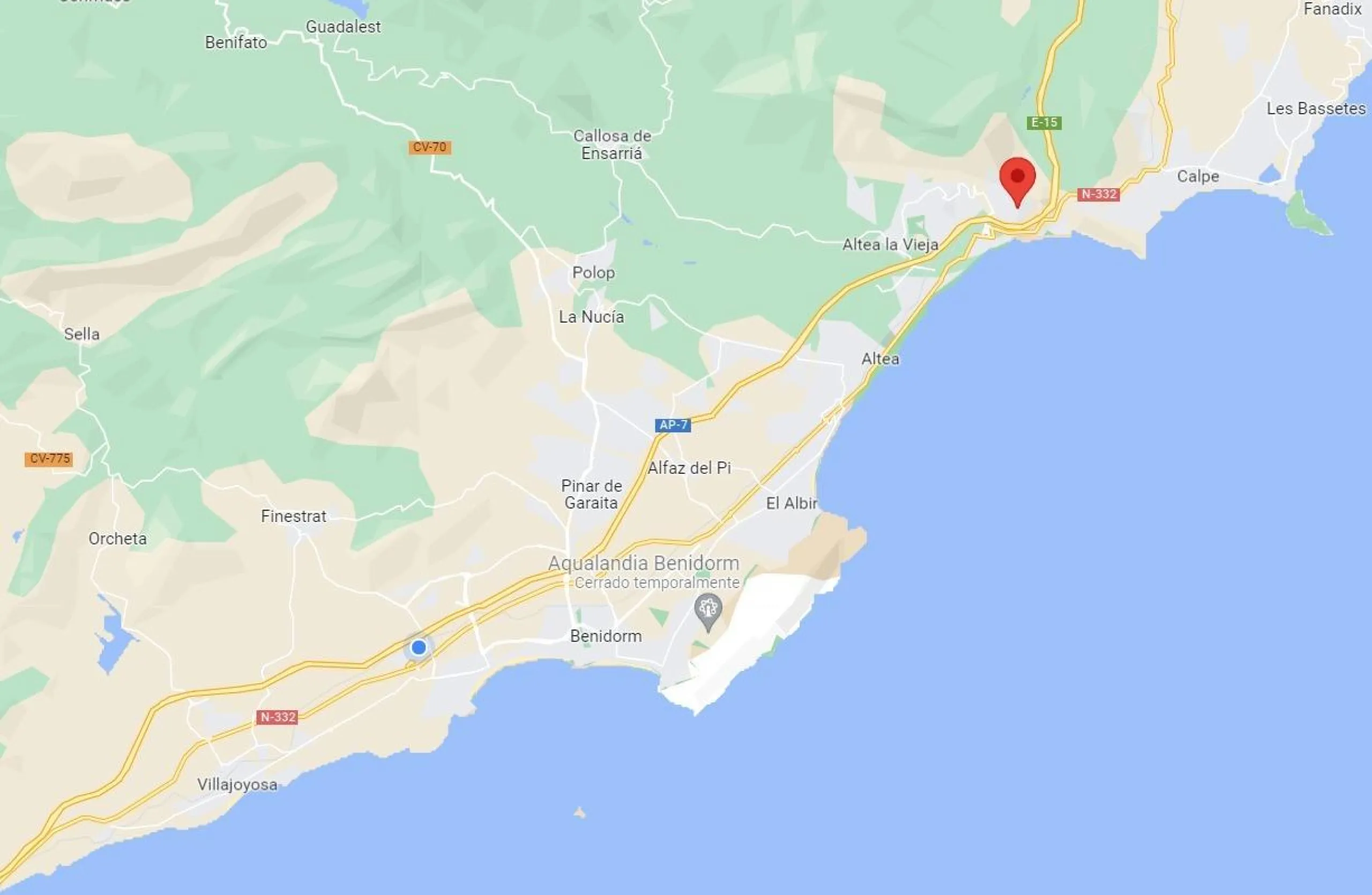 Luxury villa with views of the sea and the mountains