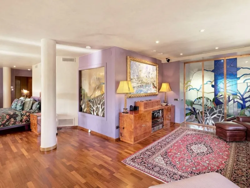 Spacious and elegant villa with pool in Terramar, Sitges