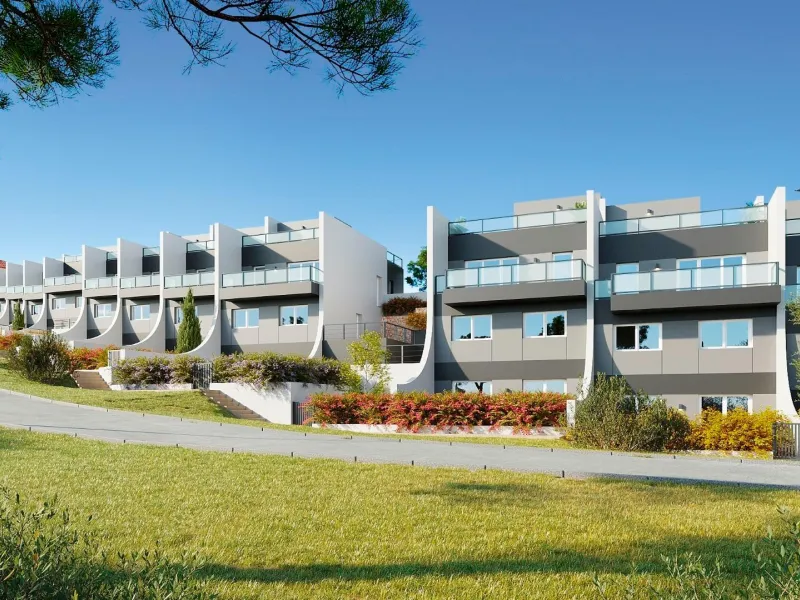 New apartments and townhouses with sea views