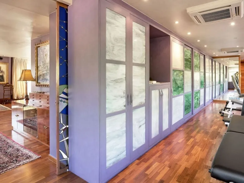 Spacious and elegant villa with pool in Terramar, Sitges