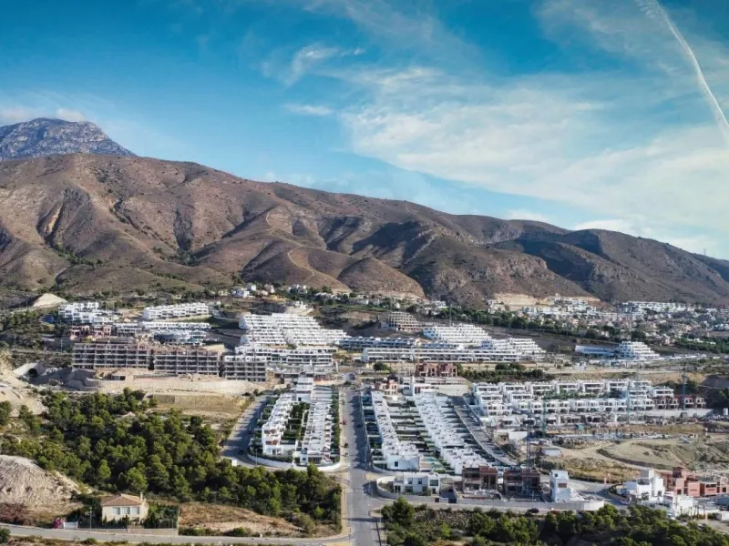 Last 3 homes available at BREEZE, Balcón de Finestrat! 🌴