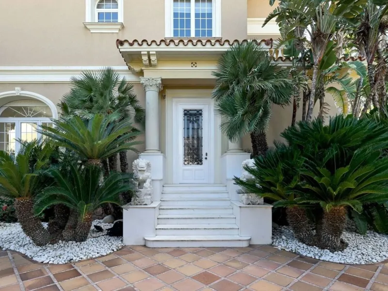 Villa histórica y exclusiva frente al mar en Sitges