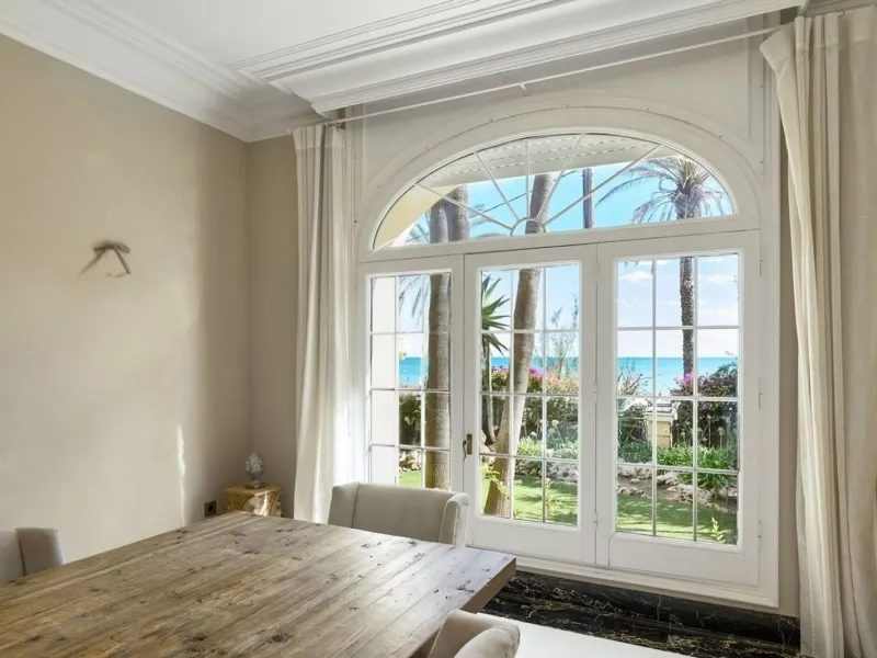 Villa histórica y exclusiva frente al mar en Sitges