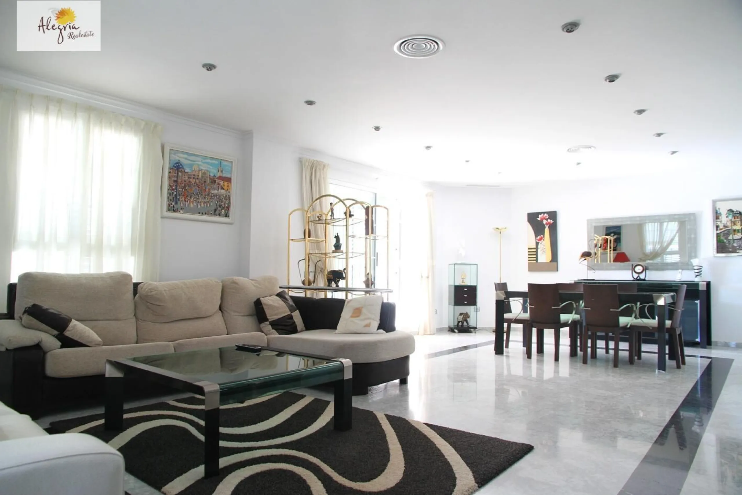 Detached villa for sale in Montesol