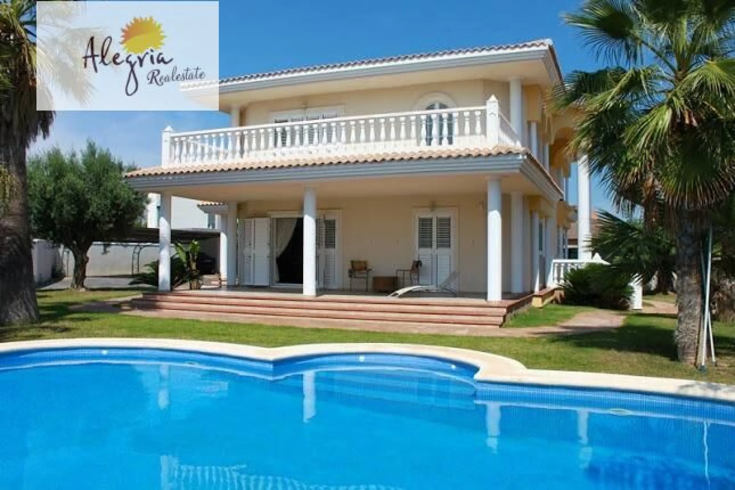 Detached villa for sale in Montesol