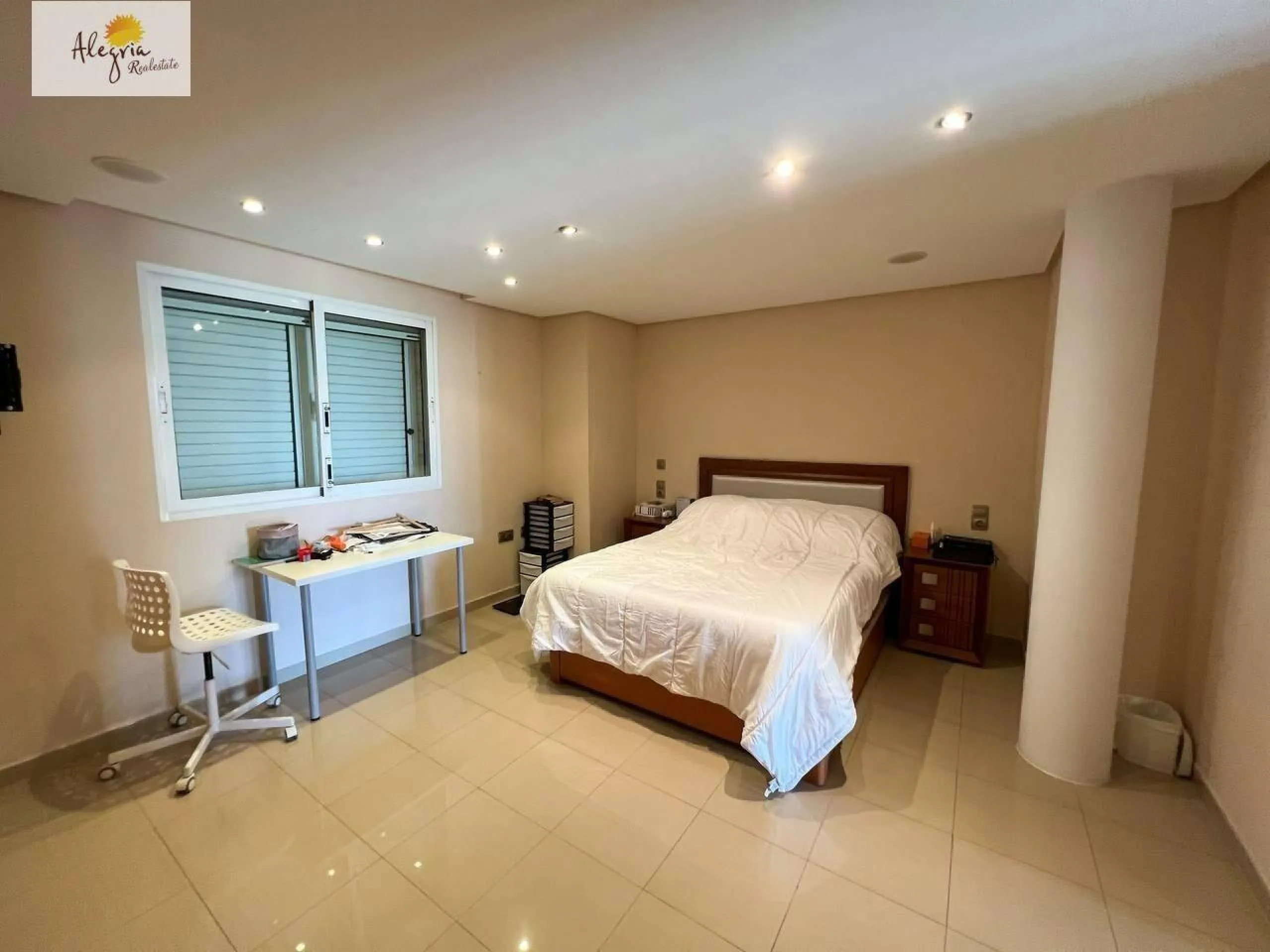 LUXURY VILLA IN VALENCIA