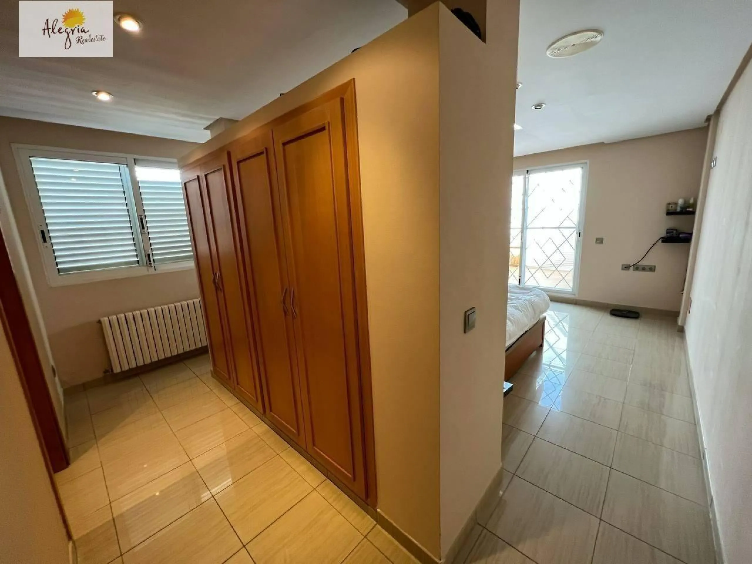 LUXURY VILLA IN VALENCIA