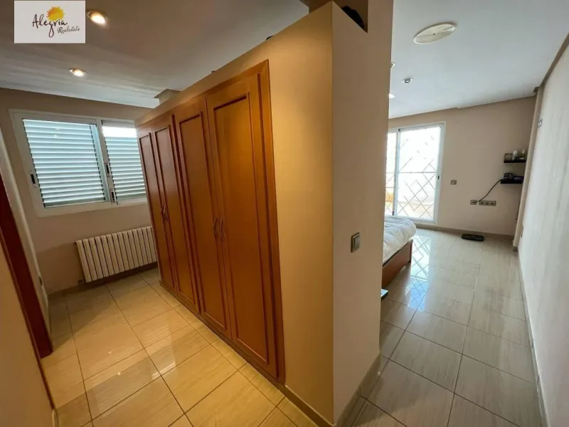 LUXURY VILLA IN VALENCIA