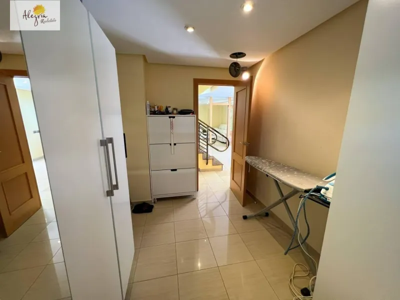 LUXURY VILLA IN VALENCIA