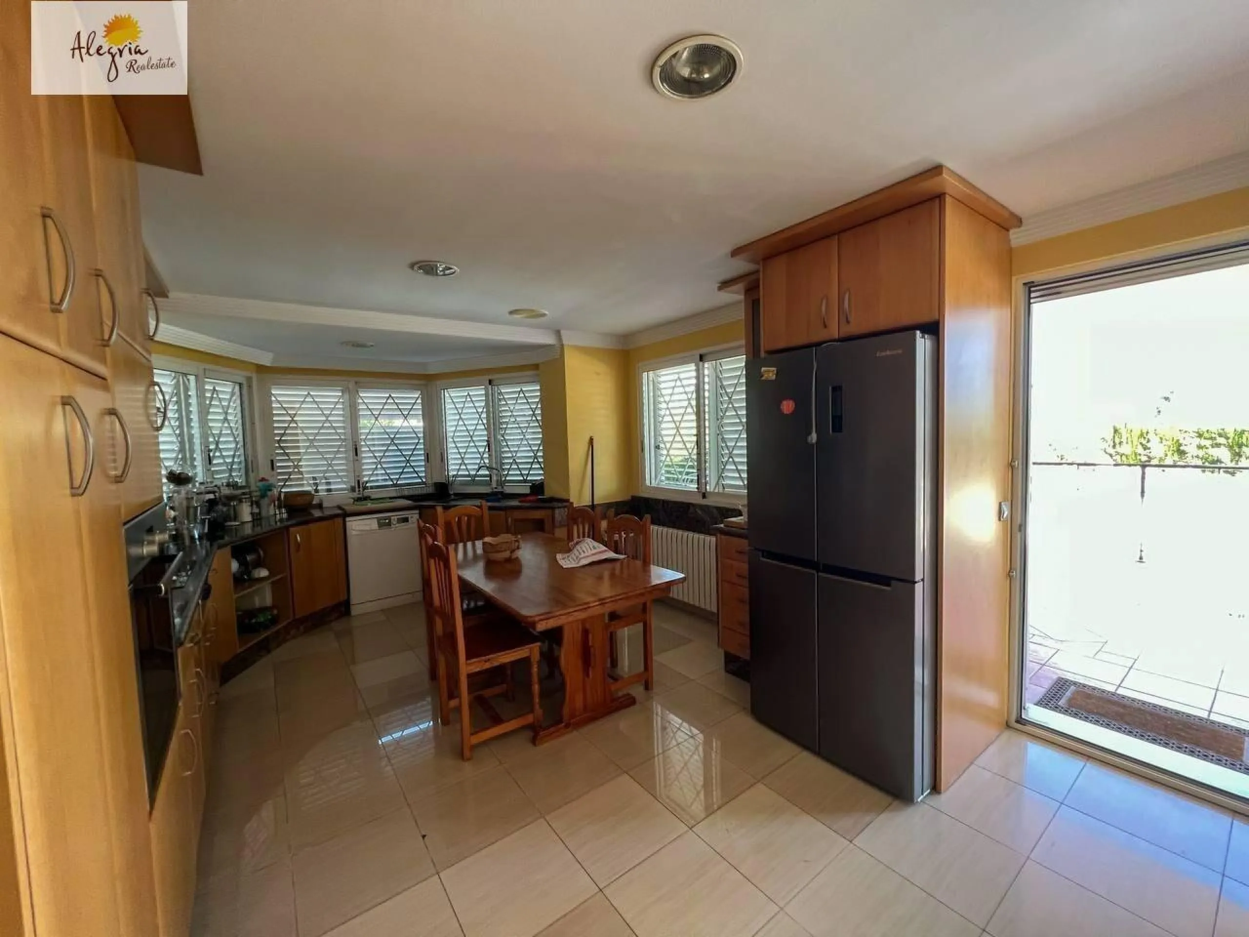 LUXURY VILLA IN VALENCIA