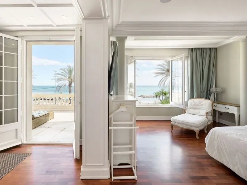 Villa histórica y exclusiva frente al mar en Sitges