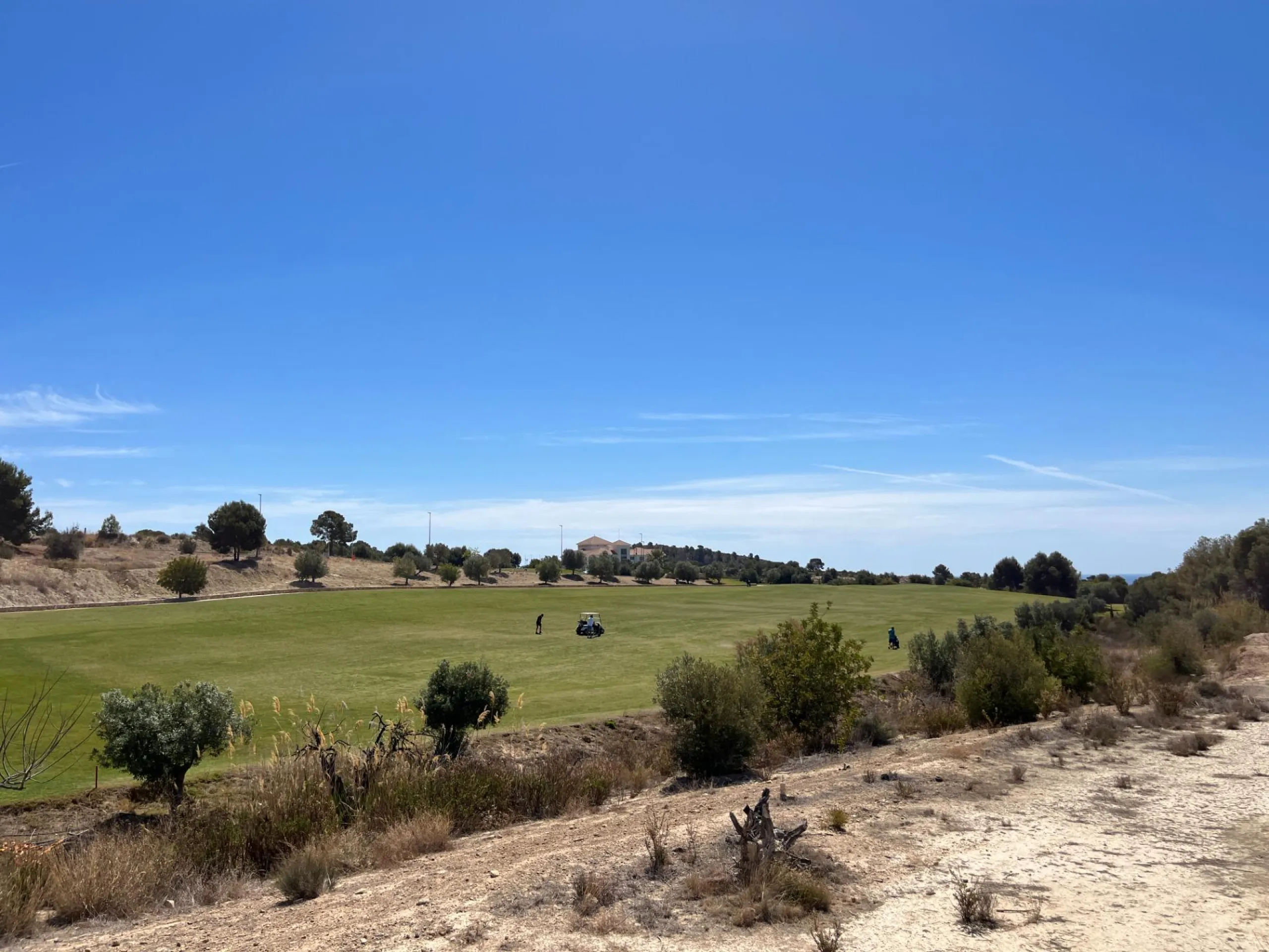 Parcela edificable junto a Puig Campana Golf