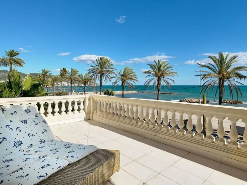 Villa histórica y exclusiva frente al mar en Sitges