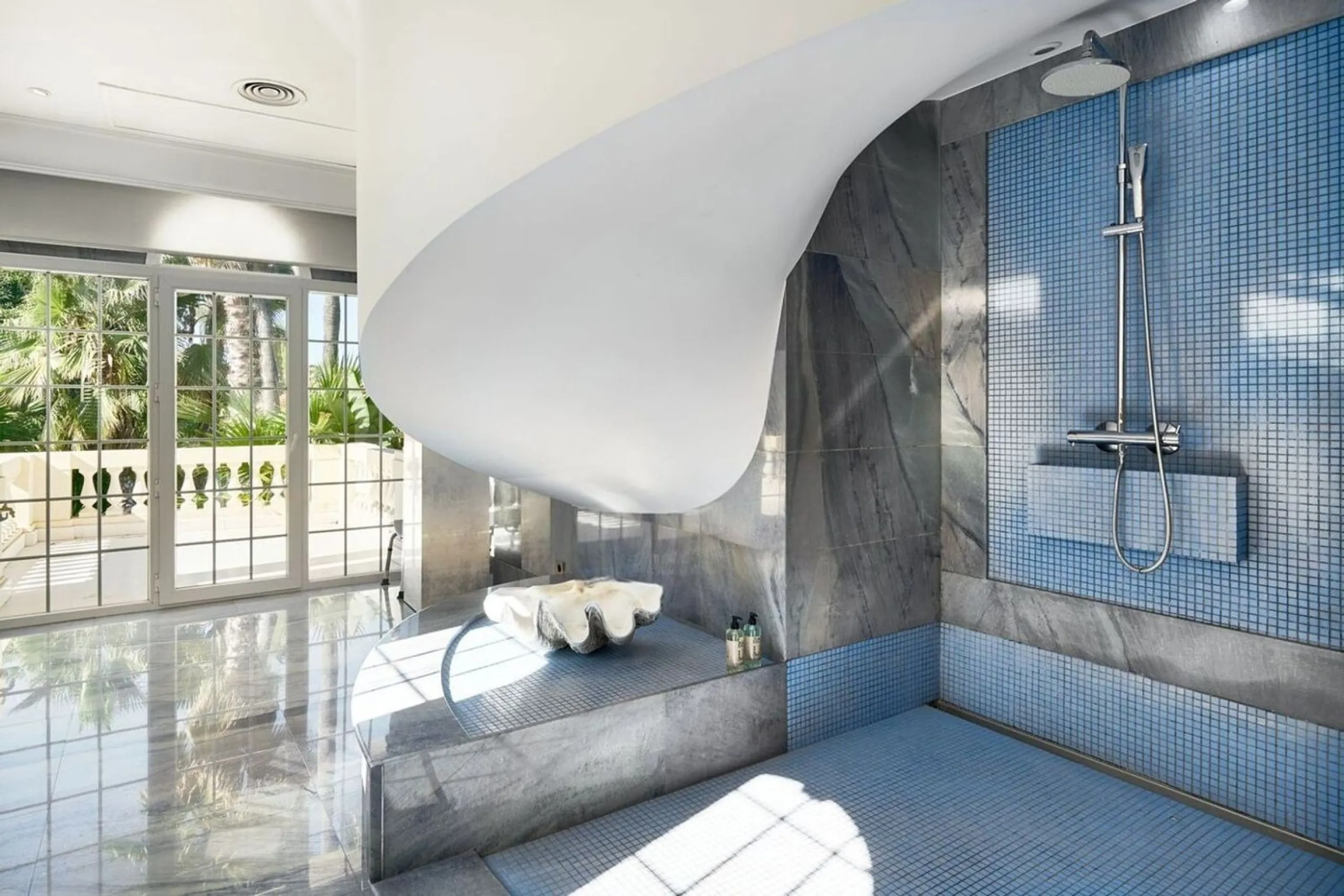 Villa histórica y exclusiva frente al mar en Sitges