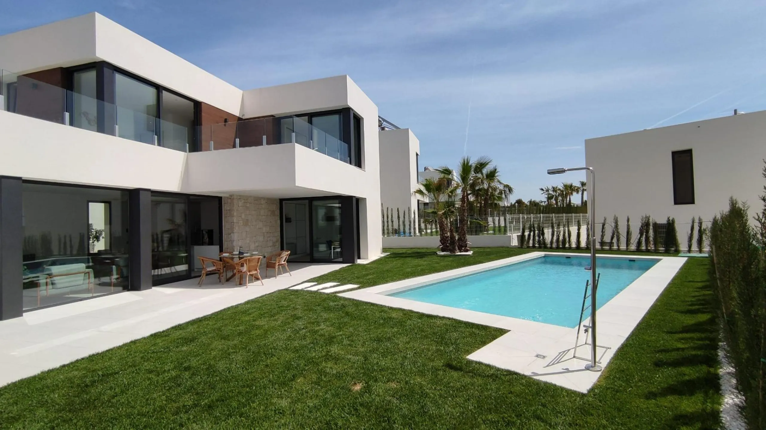 VILLA AVAILABLE FOR LONG-TERM RENTAL FROM 1 SEPTEMBER