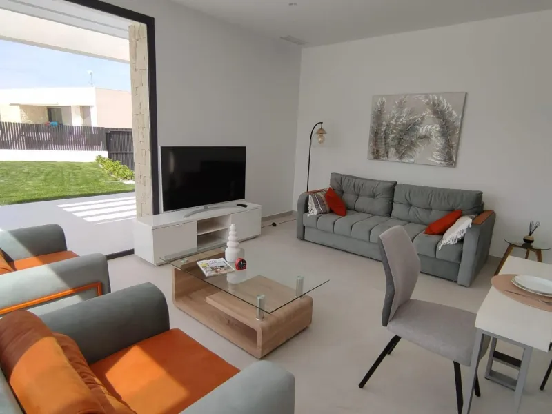 VILLA AVAILABLE FOR LONG-TERM RENTAL FROM 1 SEPTEMBER