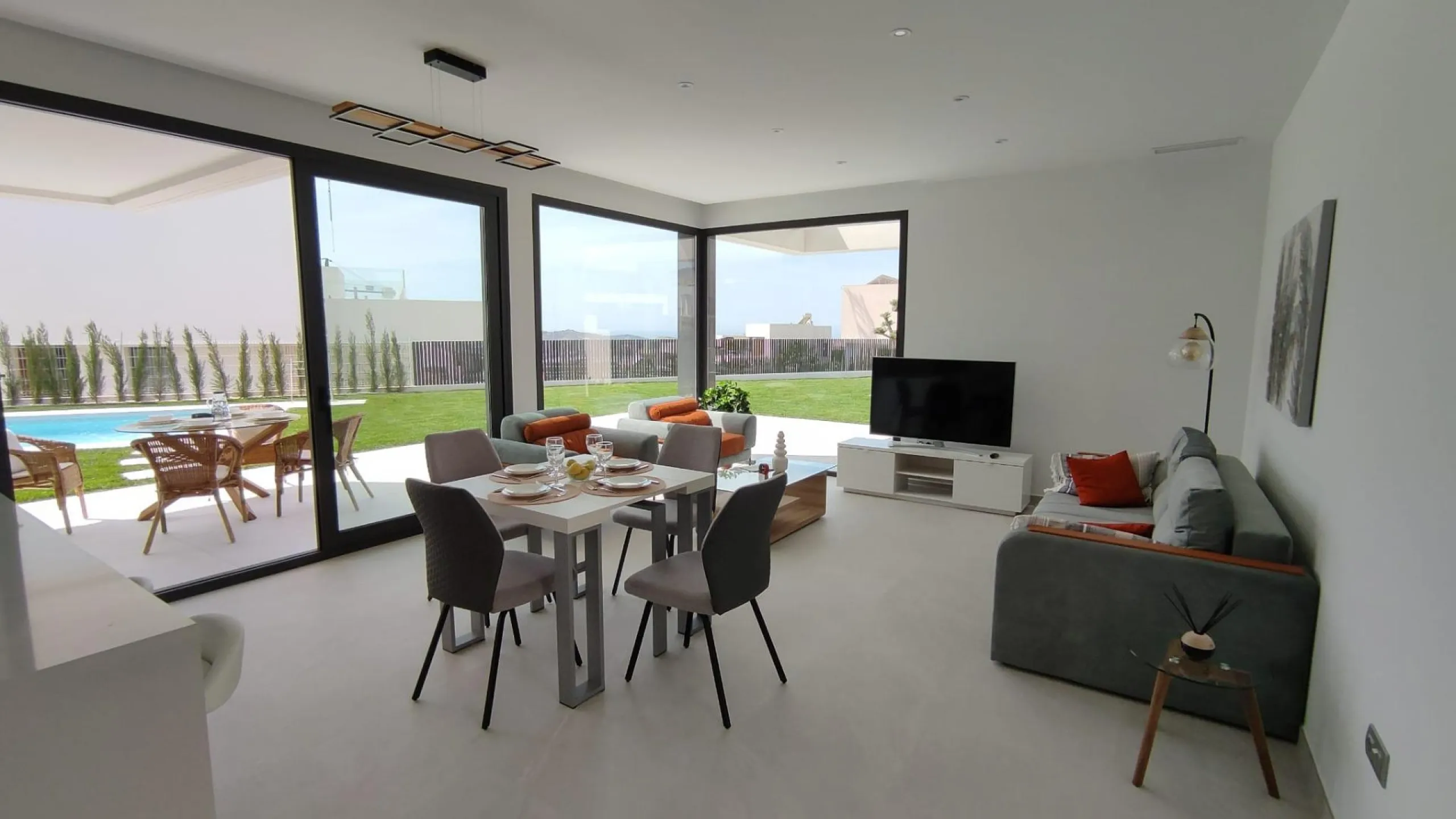 VILLA AVAILABLE FOR LONG-TERM RENTAL FROM 1 SEPTEMBER