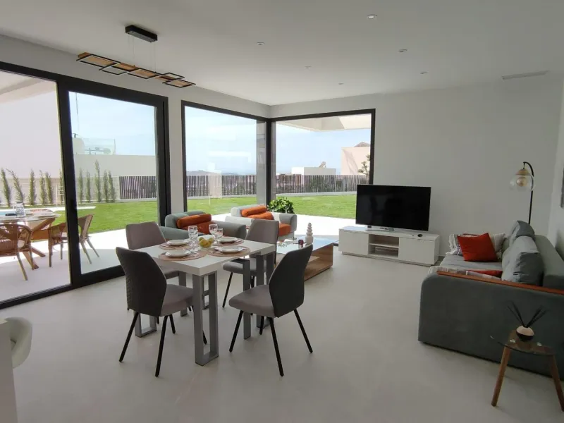 VILLA AVAILABLE FOR LONG-TERM RENTAL FROM 1 SEPTEMBER