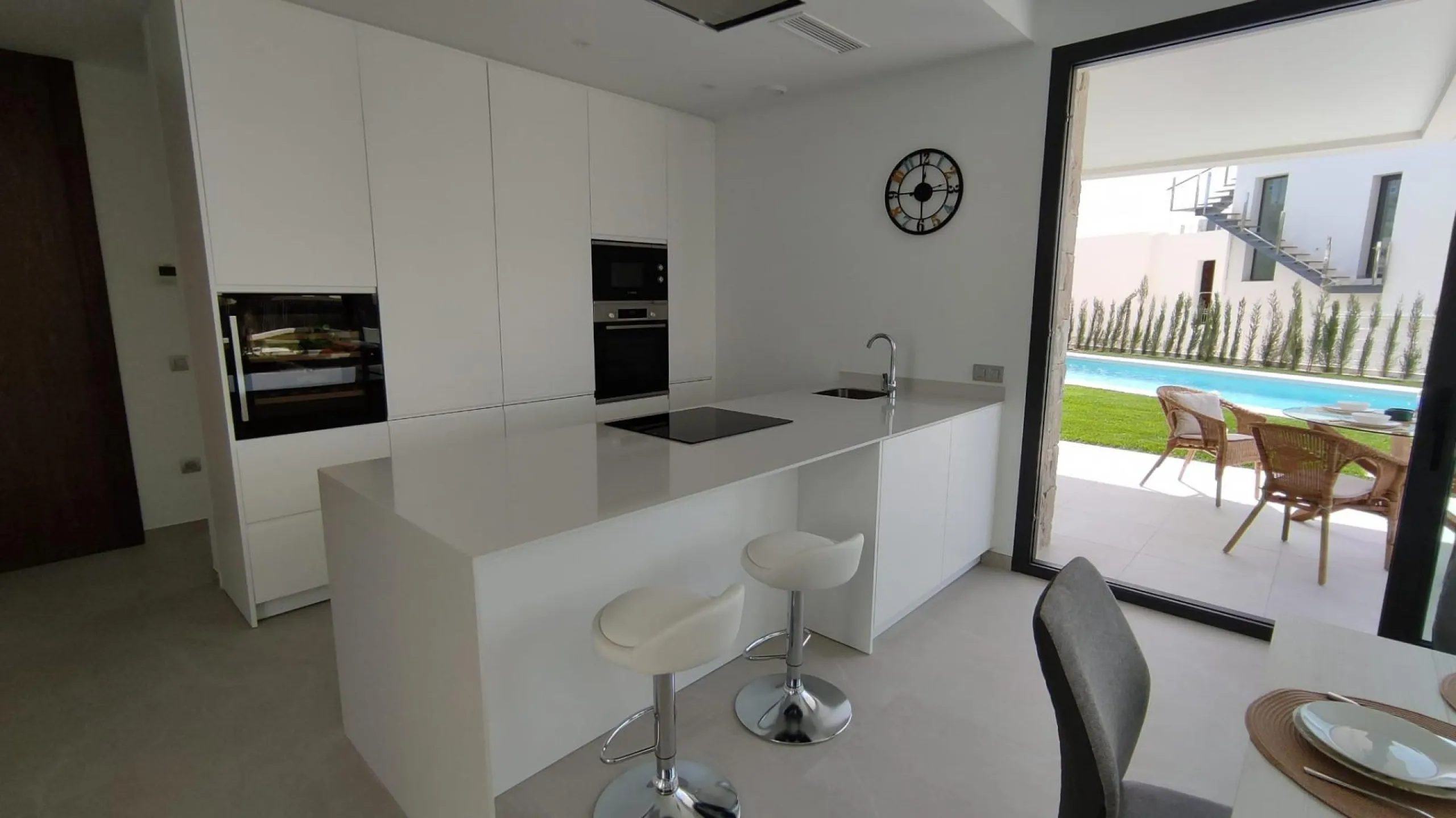 VILLA AVAILABLE FOR LONG-TERM RENTAL FROM 1 SEPTEMBER