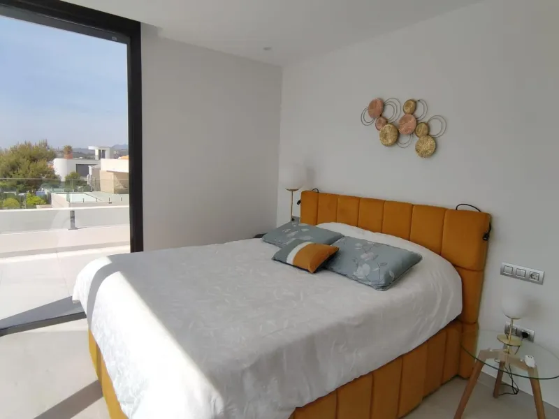 VILLA AVAILABLE FOR LONG-TERM RENTAL FROM 1 SEPTEMBER