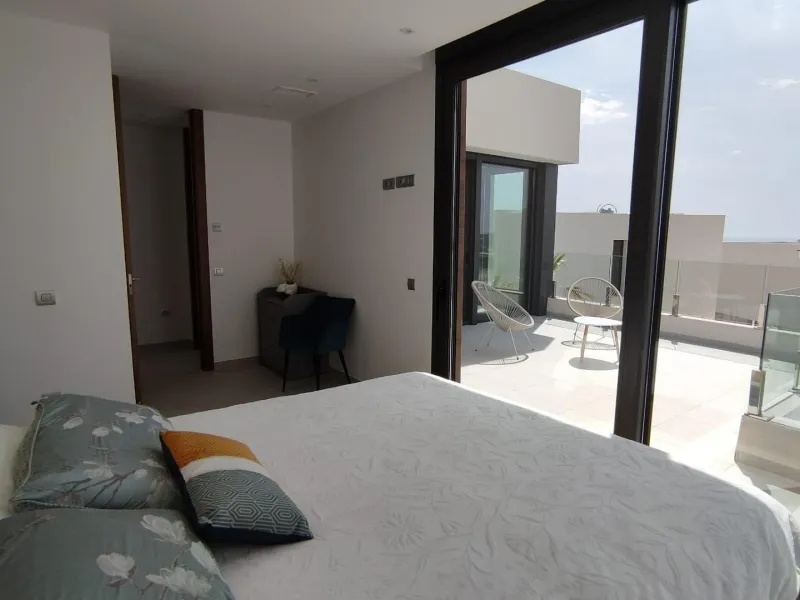 VILLA AVAILABLE FOR LONG-TERM RENTAL FROM 1 SEPTEMBER