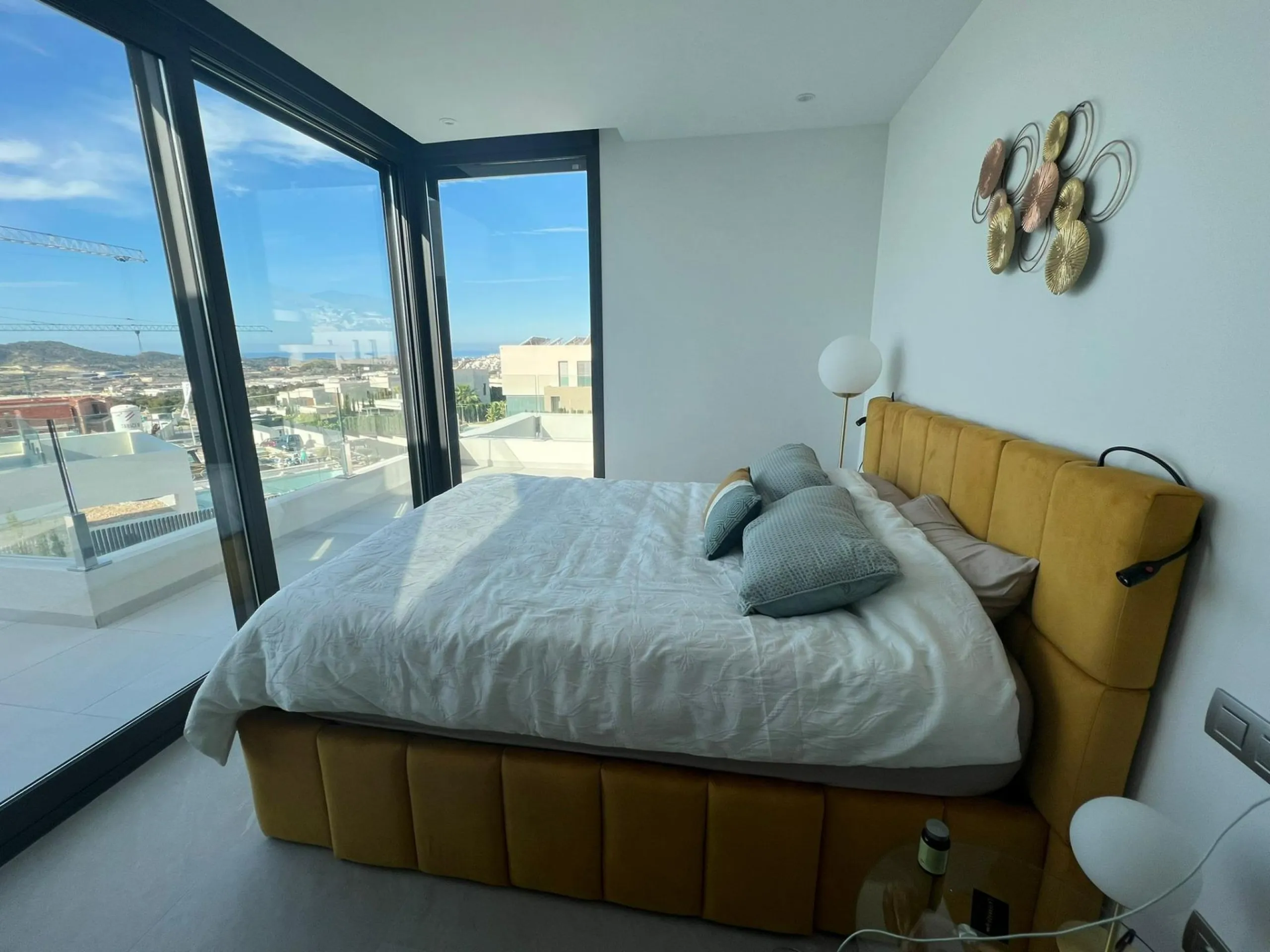 VILLA AVAILABLE FOR LONG-TERM RENTAL FROM 1 SEPTEMBER