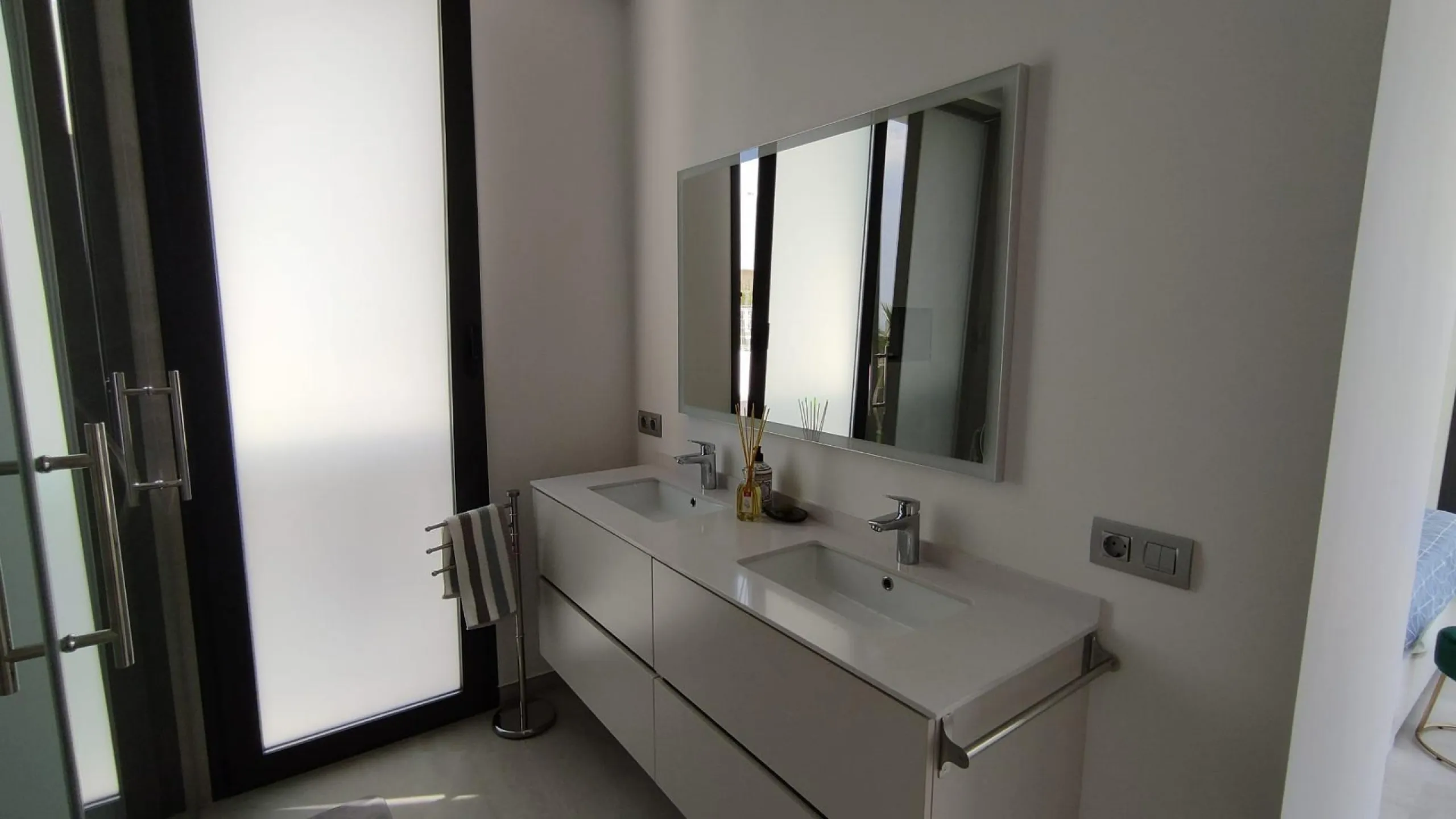 VILLA AVAILABLE FOR LONG-TERM RENTAL FROM 1 SEPTEMBER