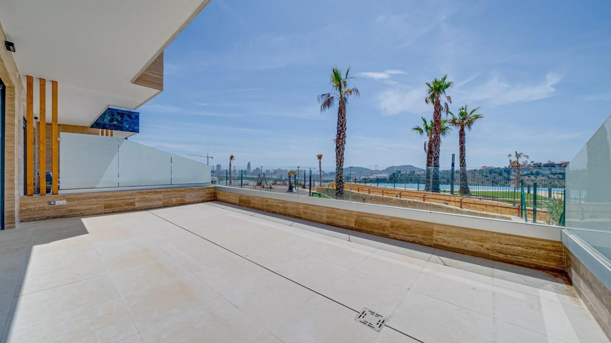 New spacious duplex in Finestrat.