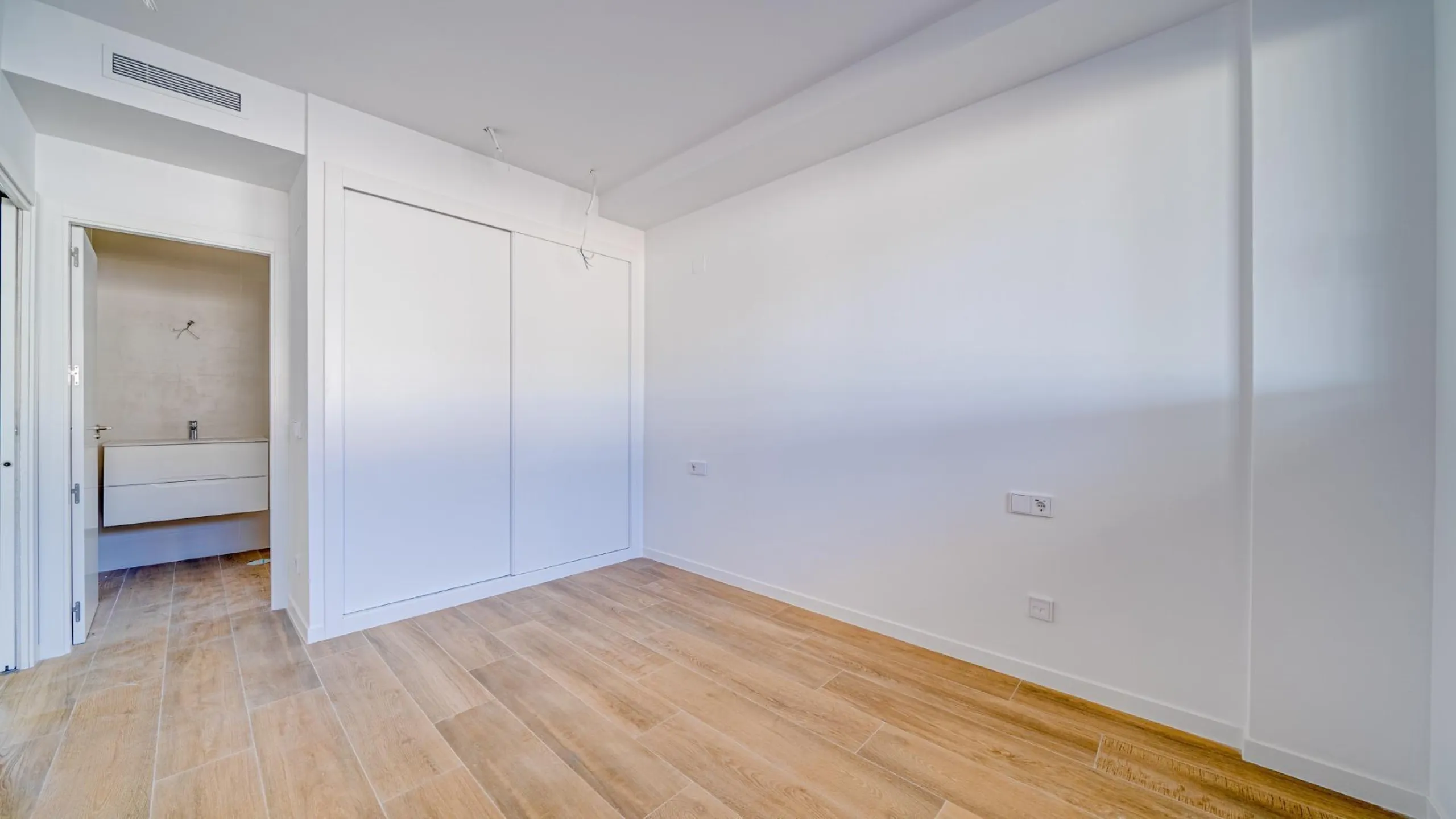 New spacious duplex in Finestrat.