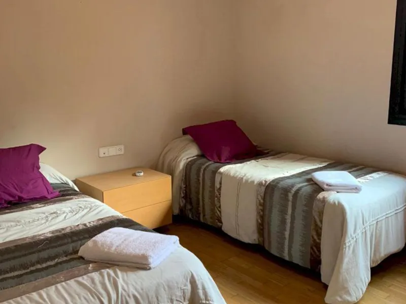 Casa moderna y luminosa con piscina en Montemar, Castelldefels